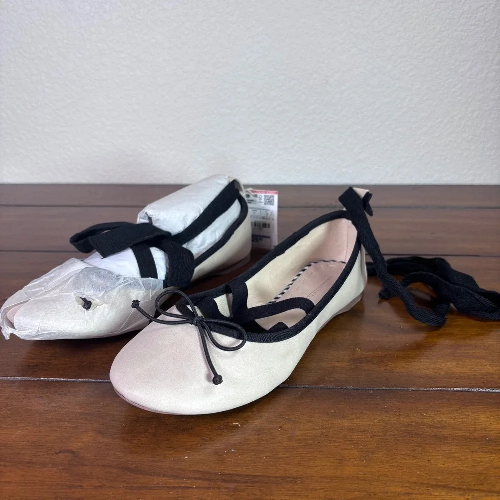 Zara Ballet Flats Girls Size 35 Cream Black Ribbon Ankle Tie NWT Ballerina Shoe